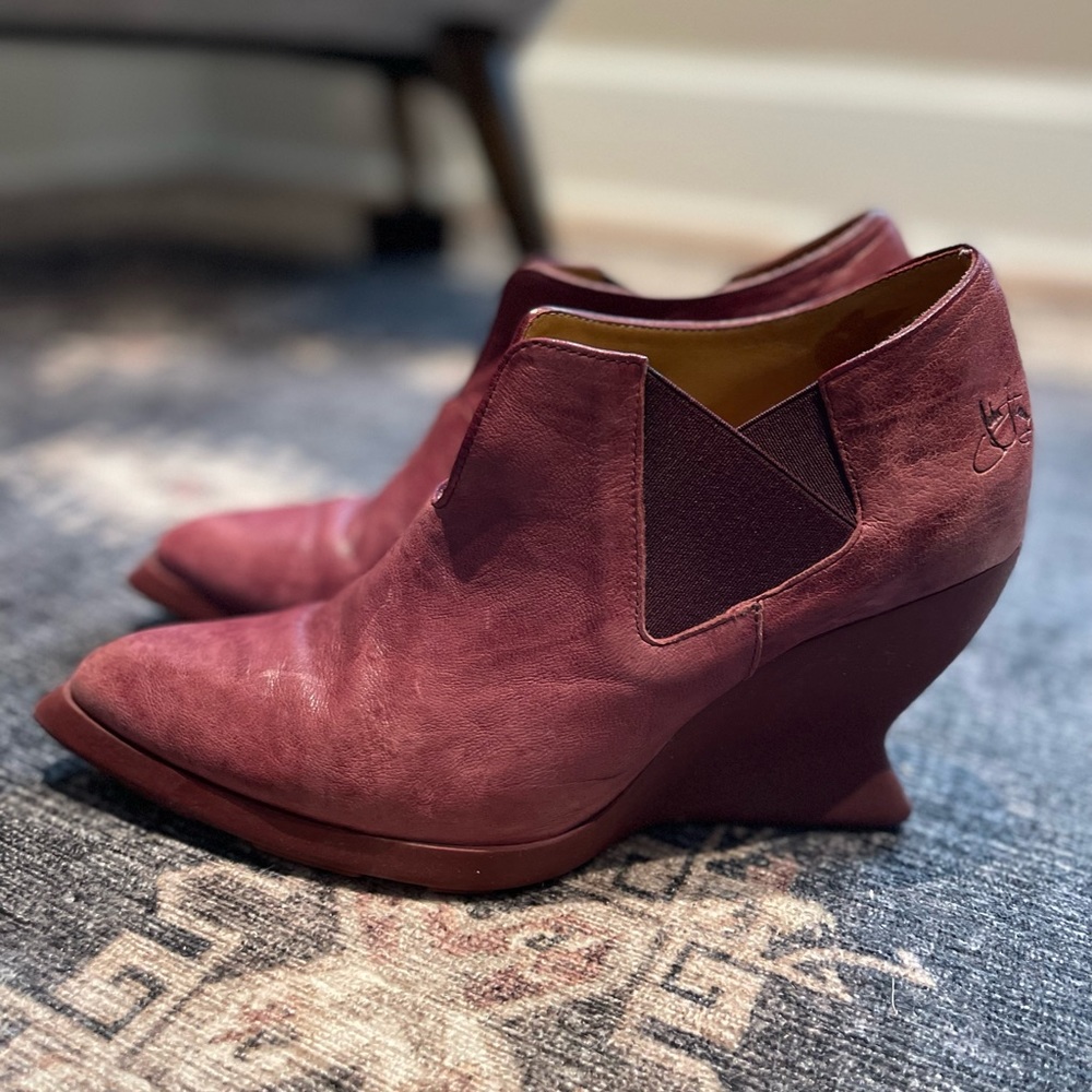 Fluevog IshShoes Quiver Burgundy 6-6.5